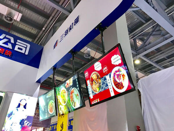 悬挂式电视灯箱